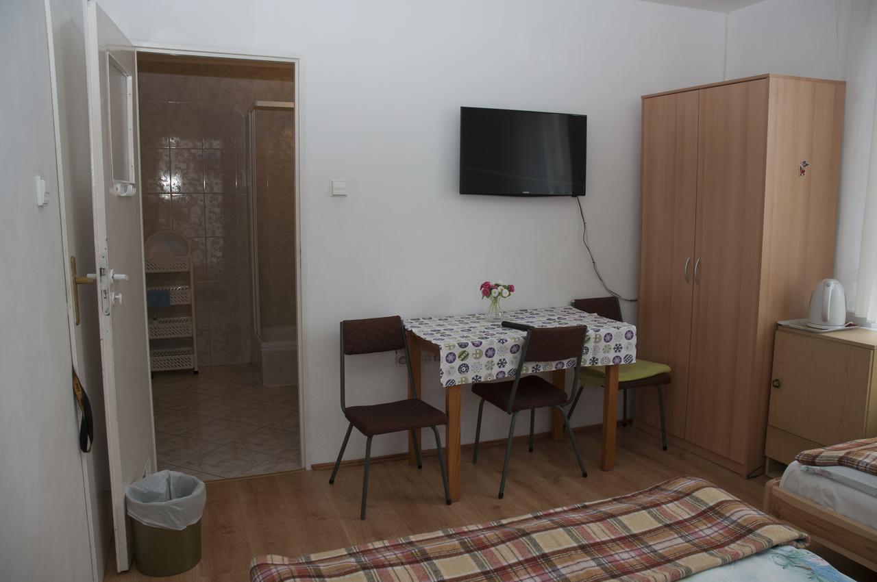 Apartament I Pokoje Aura Dom Wczasowy ダルウフコ エクステリア 写真
